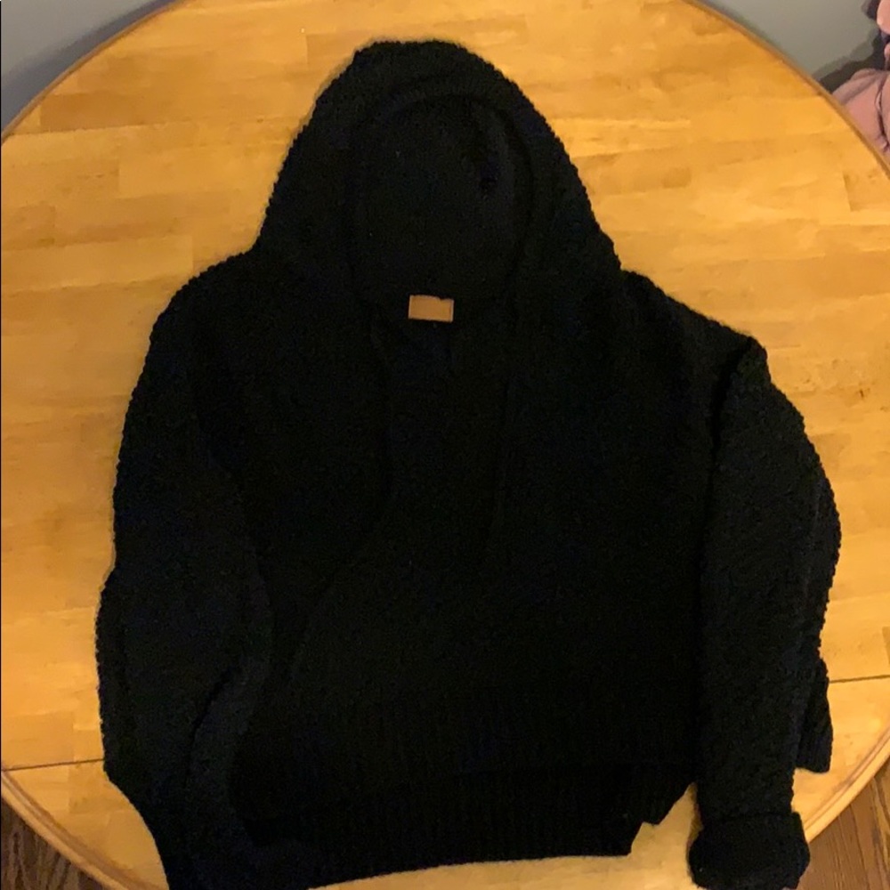 Cropped hooded sweatshirt